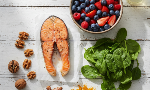 Alimentos Anti-inflamatórios: O Guia Definitivo para Desinflamar o Corpo e Viver Melhor